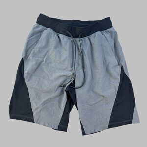 Lululemon Shorts Mens Medium Gray Namaste At The Beach Lined Athletic Stretch